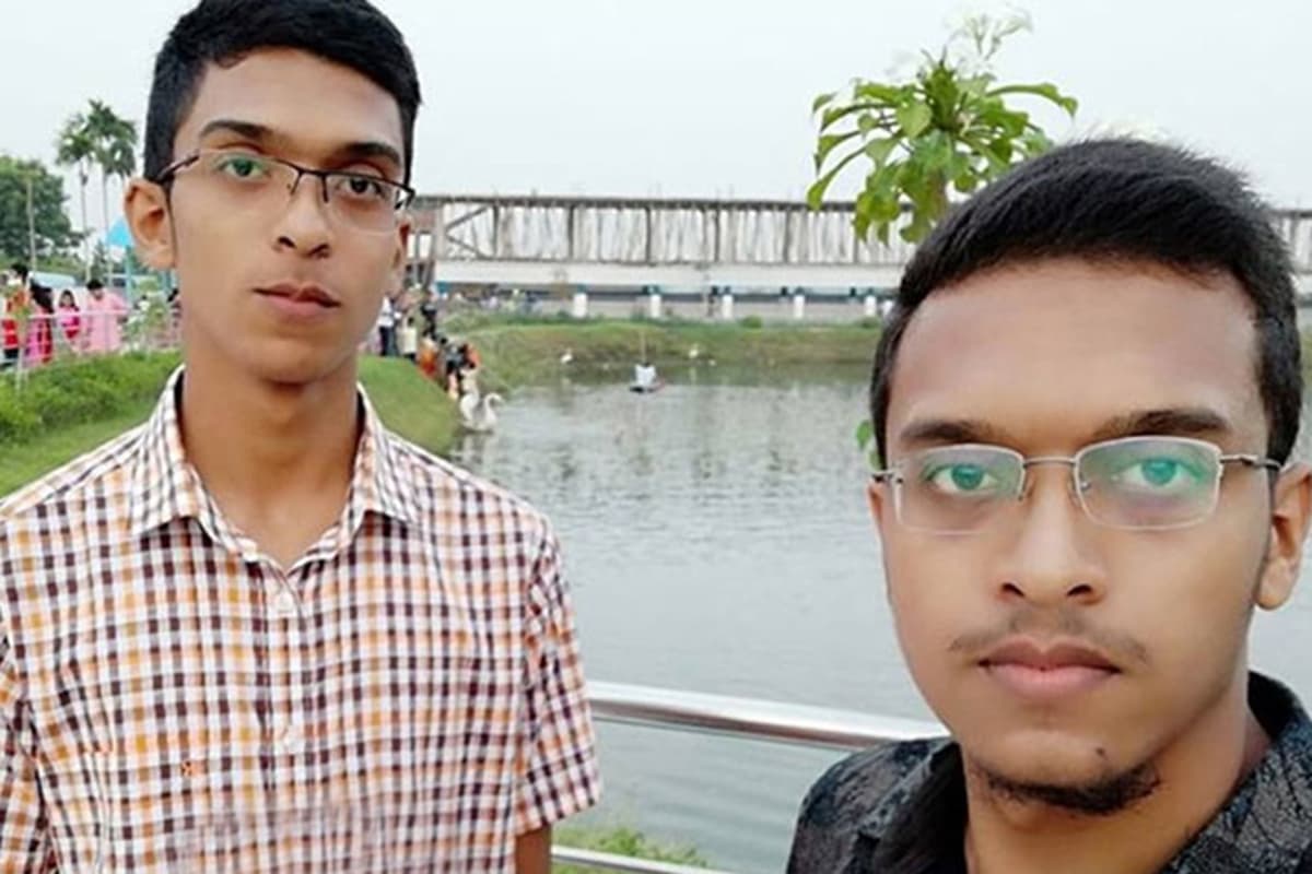 আবেগঘন স্ট্যাটাস আবরারের ছোট ভাইয়ের