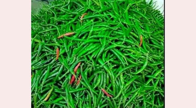 এক কেজি কাঁচামরিচে এক কেজি খাসির মাংস !
