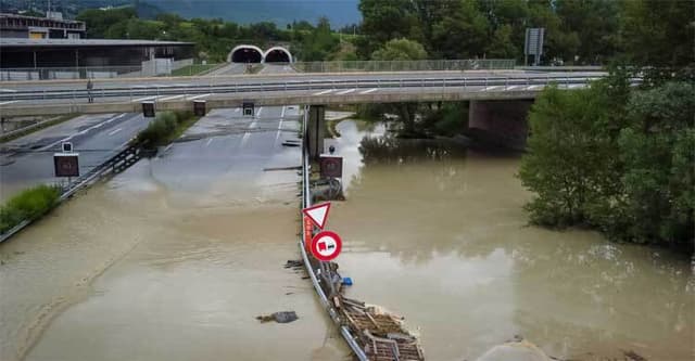 ফ্রান্স-সুইজারল্যান্ড-ইতালিতে শক্তিশালী ঝড়ের আঘাত, নিহত ৭