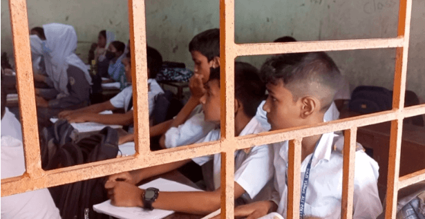 জিতুর প্রেমিকাও বহিষ্কার, ৫ দিন পর ক্লাসে শিক্ষার্থীরা