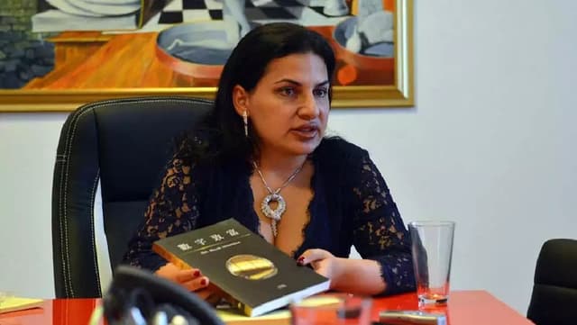 এফবিআইয়ের মোস্ট ওয়ান্টেড তালিকায় কে এই নারী?