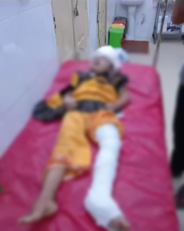 শ্রীমঙ্গলে অবৈধ বালু বোঝাই ট্রাকের ধাক্বায় প্রাণ গেলো দুইজনের