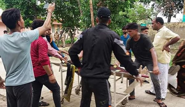 ভারতে ধর্মীয় অনুষ্ঠানে পদদলিত হয়ে ৫০ জনের মৃত্যু
