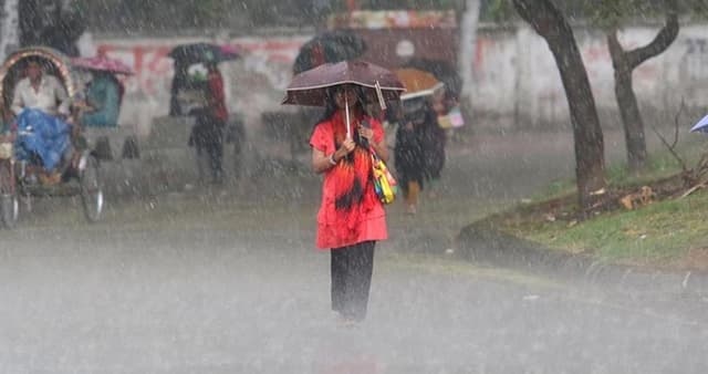 সপ্তাহজুড়ে বজ্রসহ ভারী বৃষ্টির পূর্বাভাস