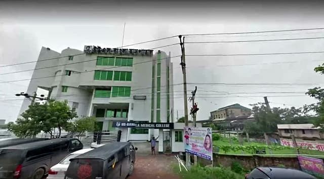 শিক্ষকের পিটুনিতে আইসিইউতে ২ স্কুলছাত্রী