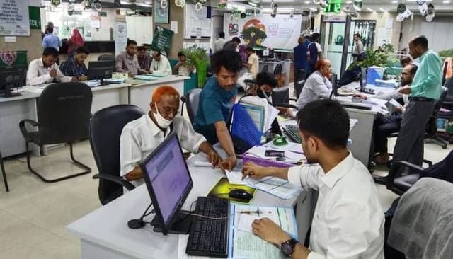 সরকারি চাকরিজীবীদের হিসাব দিতে হবে সম্পদের পরিমাণ