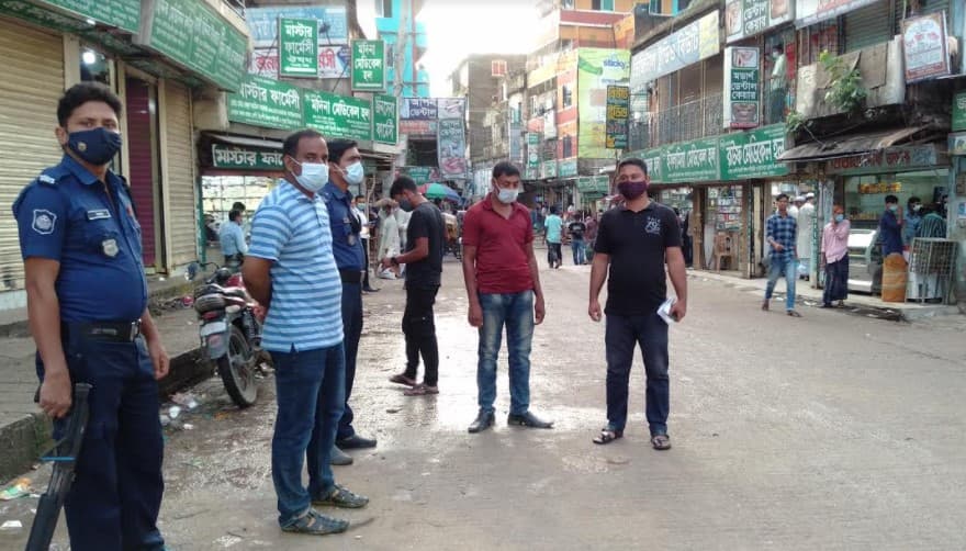 দেবীদ্বারে লকডাউনের চতুর্থ দিনে ভ্রাম্যমান আদালতের অভিযান
