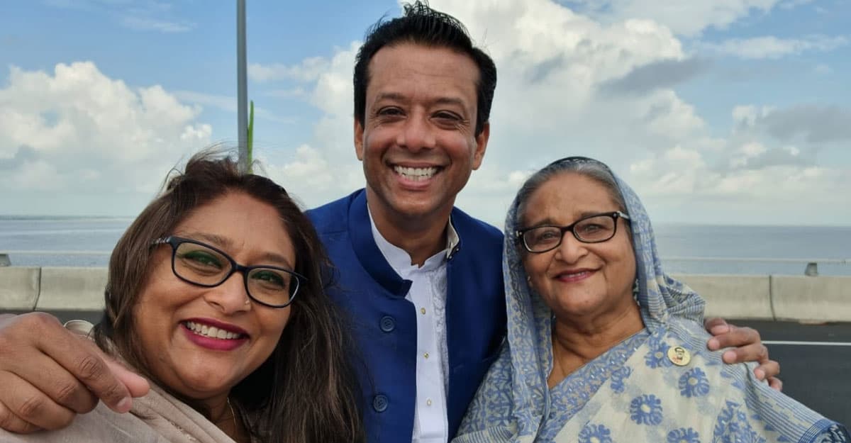 পদ্মা সেতুতে মা-বোনের সঙ্গে উচ্ছ্বসিত জয়