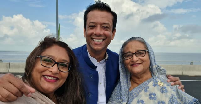 পদ্মা সেতুতে মা-বোনের সঙ্গে উচ্ছ্বসিত জয়