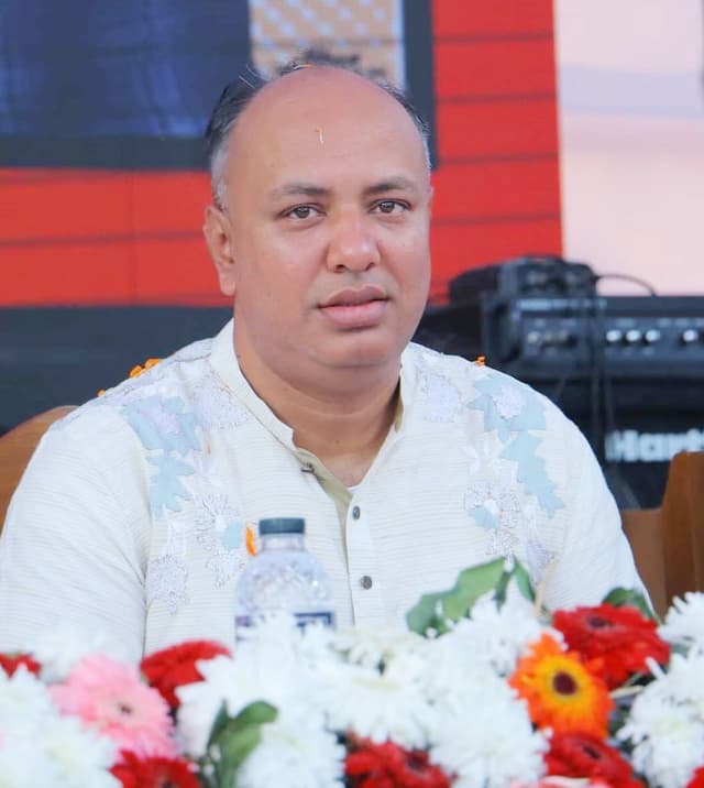 ফেসবুকে হুমকির অভিযোগে ইউপি চেয়ারম্যানের বিরুদ্ধে জিডি