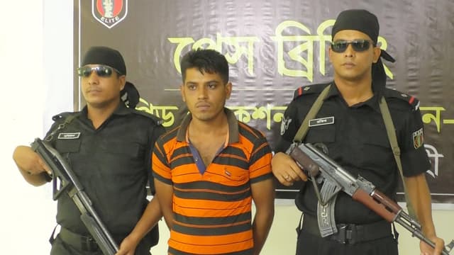 নওগাঁয় শিক্ষকসহ ৫জন নিহতের ঘটনায় ট্রাক চালক আটক