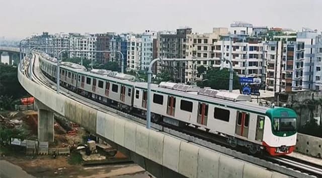 আগারগাঁও-মতিঝিল রুটে চললো মেট্রোরেল