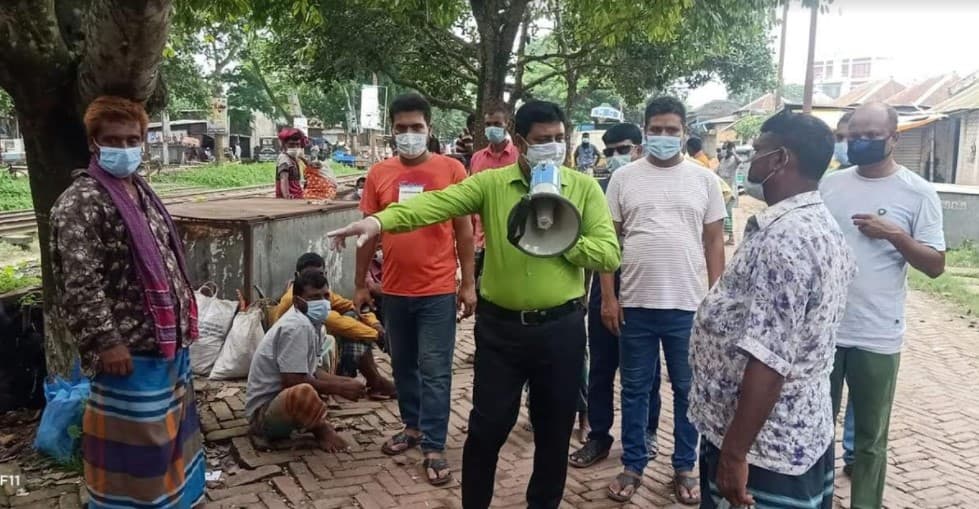 গোয়ালন্দে পৌর মেয়রের সচেতনতামূলক প্রচারণা