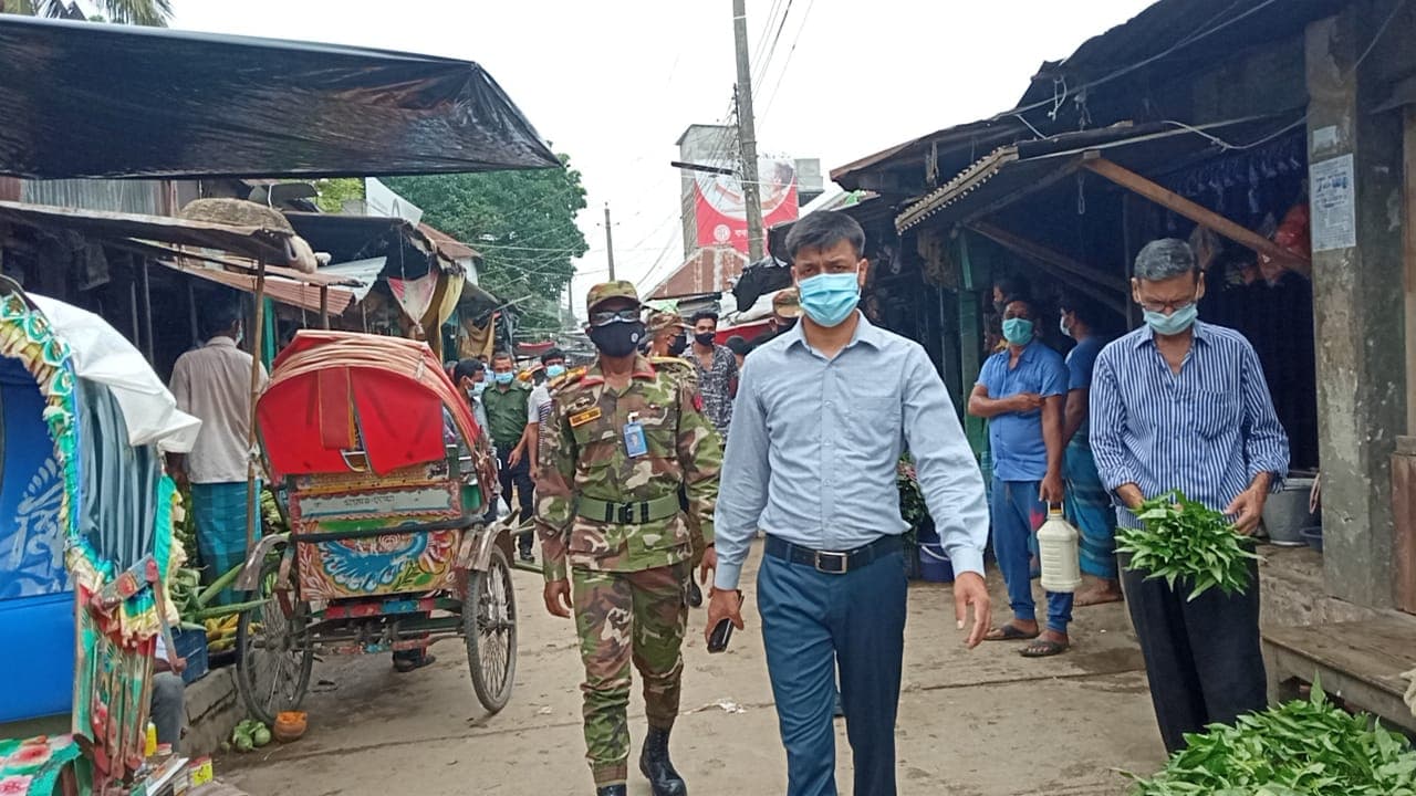 গোয়ালন্দে ৭ম দিনেও ২৩ জনকে জরিমানা : কঠোর অবস্থানে প্রশাসন