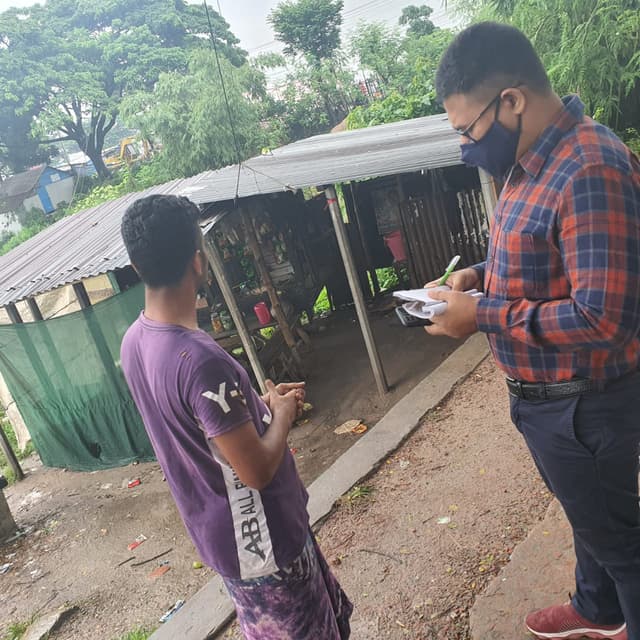 গরিবের খোঁজে সরাইল ইউএনও