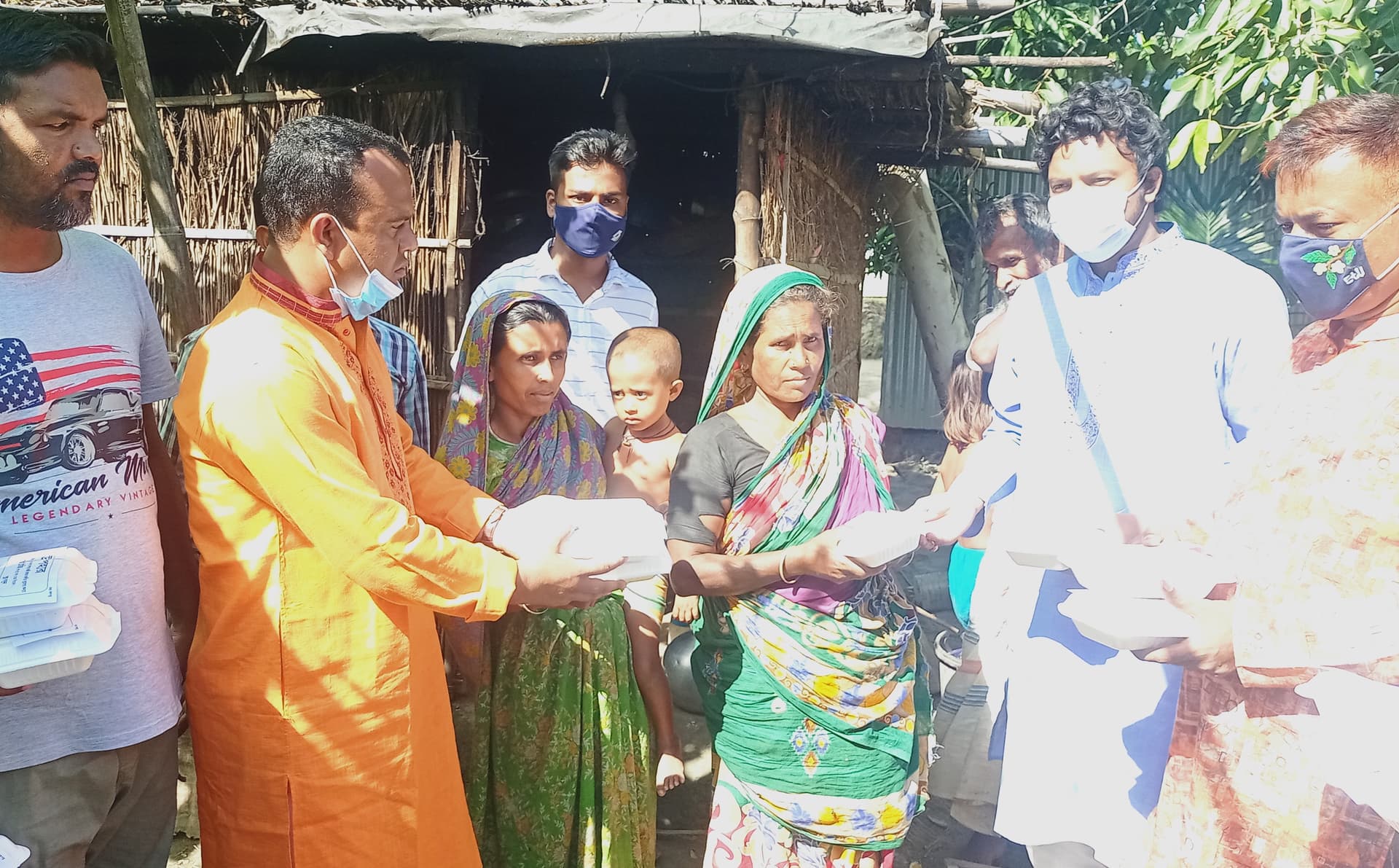 আজো দূর্গমচরে এমপি কন্যা'র খাবার বিতরণ