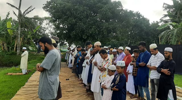 নকলায় ঈদ-উল-আজহা’র আগাম জামাত অনুষ্ঠিত