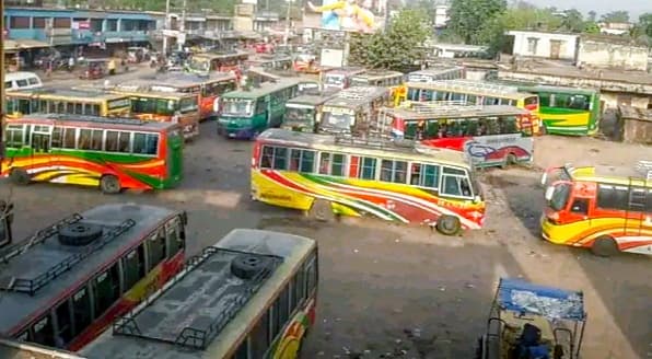 বাসের অগ্রীম টিকিটে অতিরিক্ত অর্থ আদায়ের অভিযোগ