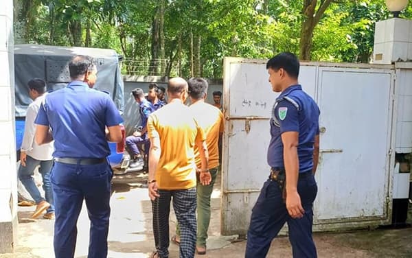 শ্রীমঙ্গলে অসামাজিক কার্যকলাপের অপরাধে ৩ তরুণ-তরুণী আটক