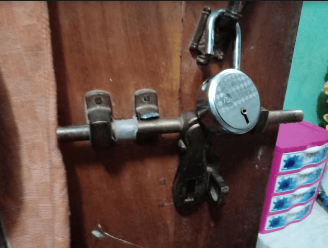 গাংনীর হাড়াভাঙ্গায় ঈদের সকালে প্রবাসীর ঘরে চুরি