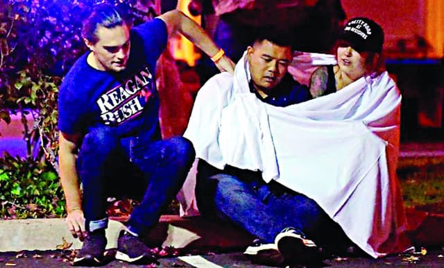 দক্ষিণ আফ্রিকায় বারে বন্দুক হামলা, নিহত ১৪