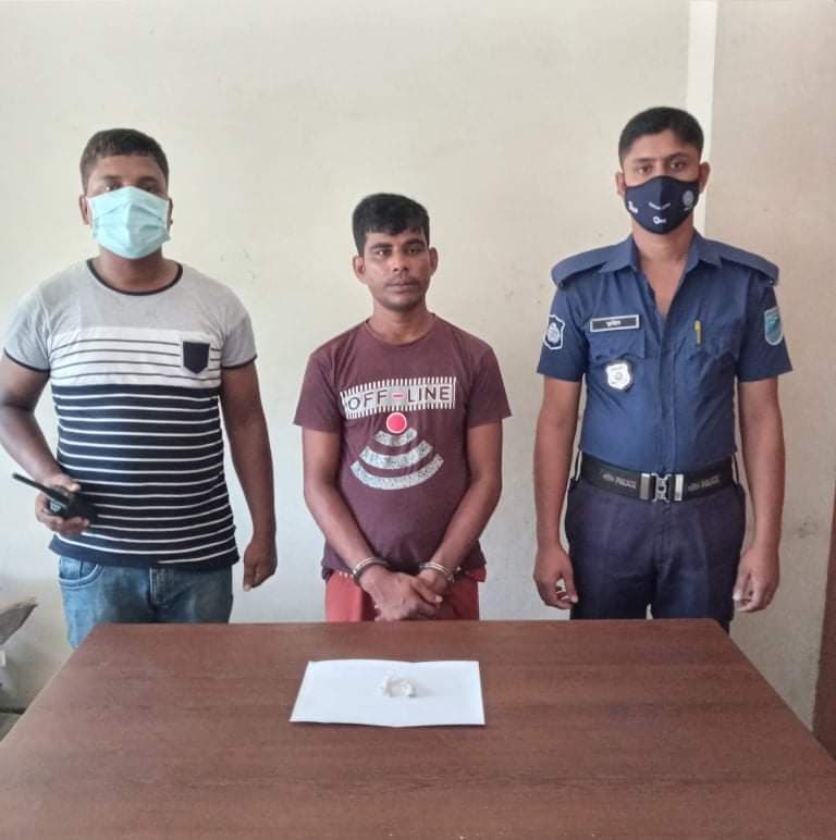 গোয়ালন্দে হেরোইন সহ ওয়ার্ড যুবলীগ সভাপতি গ্রেপ্তার