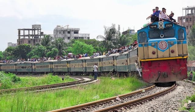১৫ জুলাই থেকে চলবে ট্রেন, টিকিট অনলাইনে