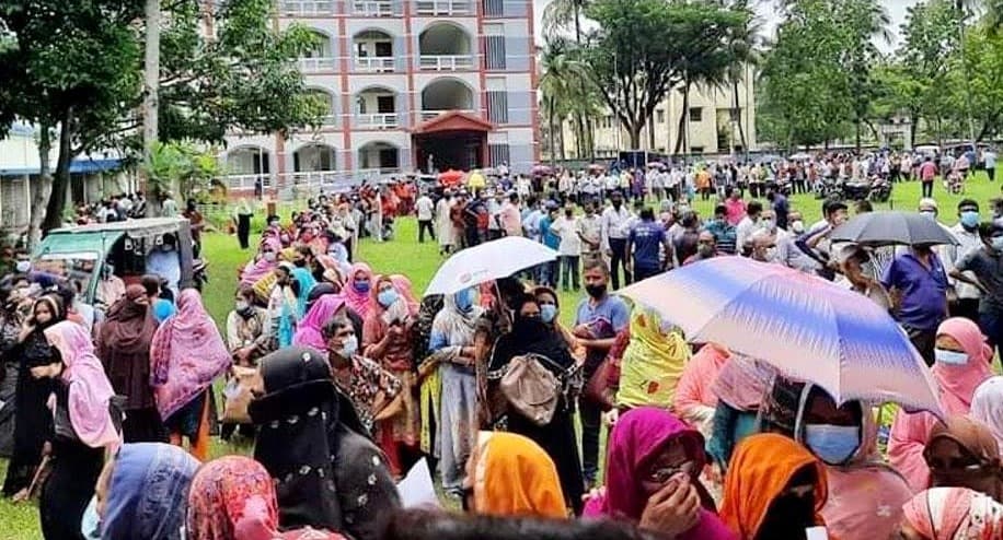 টিকা প্রত্যাশীদের স্বাস্থ্যবিধি মানার প্রবণতা নেই