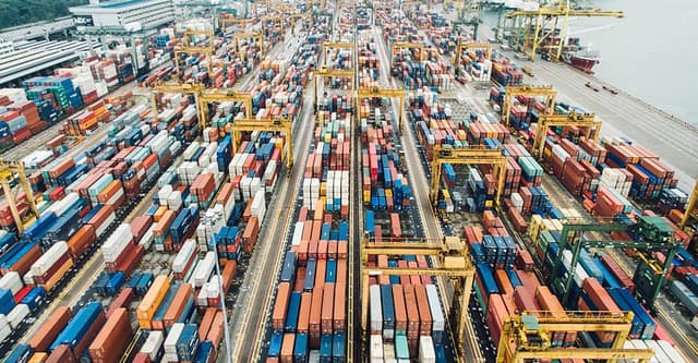 ২০২৩-২৪ অর্থবছরে রপ্তানির লক্ষ্যমাত্রা ৭২ বিলিয়ন ডলার