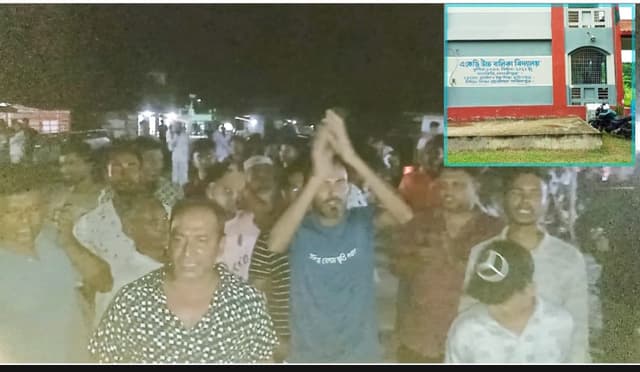 স্কুলের অনিয়ম নিয়ে ডিসির কাছে লিখিত অভিযোগ করায় যুবককে মারধর