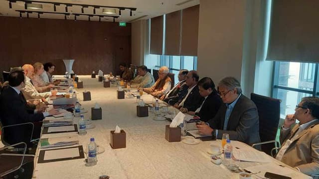 আওয়ামী লীগের সঙ্গে ইইউ প্রতিনিধি দলের বৈঠক শুরু