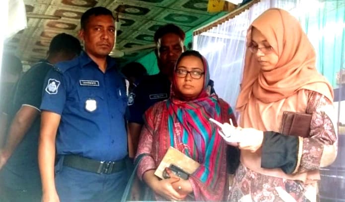 হিলিতে অস্বাস্থ্যকর পরিবেশে খাদ্য তৈরি ও বিক্রির দায়ে ভ্রাম্যমাণ আদালতের জরিমানা