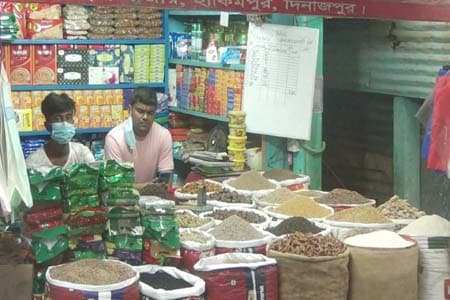 হিলিতে মসলার দাম কমেছে
