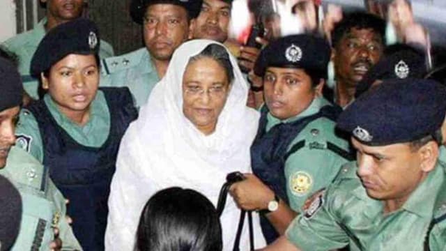 আজ শেখ হাসিনার কারাবন্দি দিবস