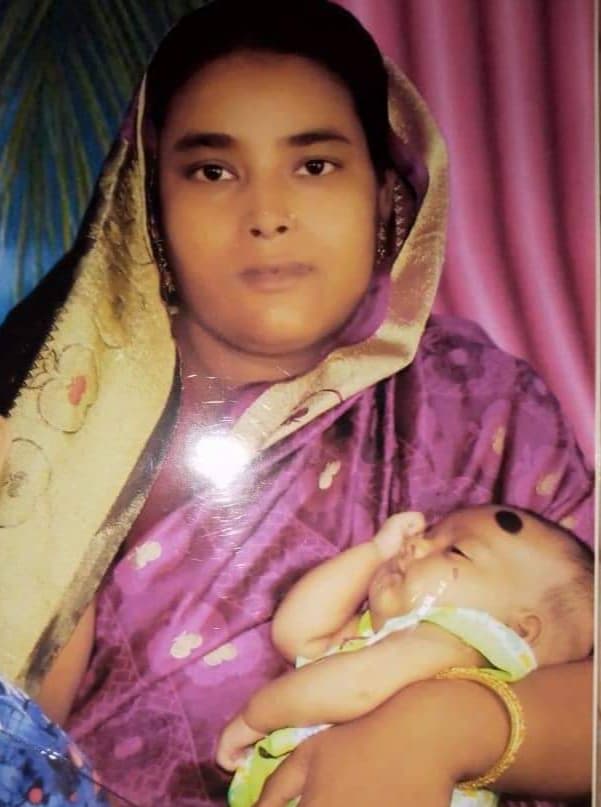 টিনের বেড়ার সাথে স্পর্শে বিদ্যুৎস্পৃষ্ট হয়ে মা-মেয়ের মৃত্যু