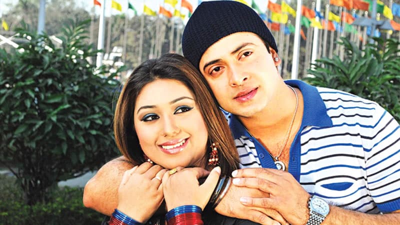 সম্পর্ক জোড়া লাগছে শাকিব-অপুর !