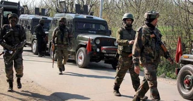 কাশ্মিরে সন্ত্রাসী হামলায় ৪ ভারতীয় সেনা নিহত