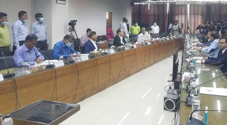 তলোয়ার নিয়ে এলে, রাইফেল দিয়ে প্রতিরোধ করতে হবে: সিইসি