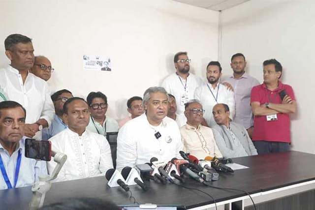 হিরো আলমের ওপর হামলা, যা বললেন এ আরাফাত