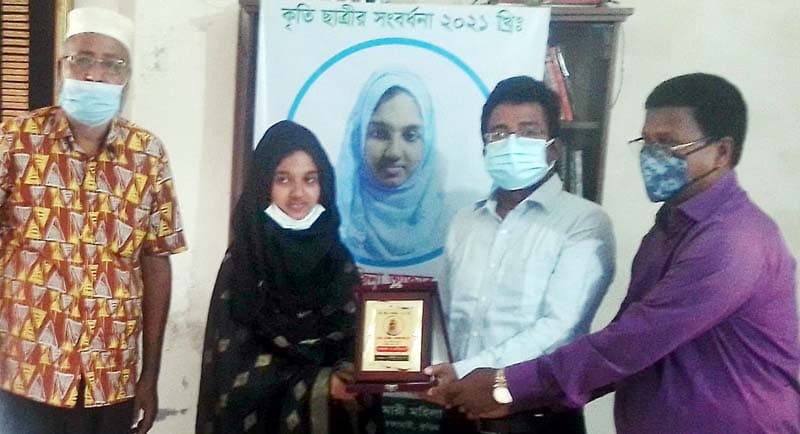 ভূরুঙ্গামারীতে কৃতি শিক্ষার্থী সংবর্ধনা