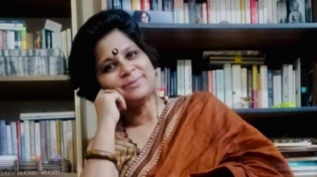 ছাত্রলীগের কাউকে ক্লাস করাবেন না বিশ্ববিদ্যালয় শিক্ষিকা