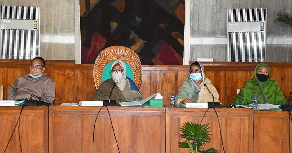 লাইট-এসি বন্ধ রেখে বৈঠক করলো সংসদীয় কমিটি