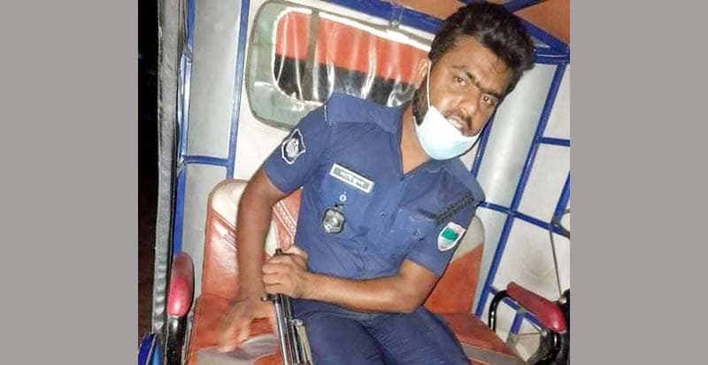 ঈদের দিন নিজের ব্যবহৃত রাইফেল দিয়ে আত্মহত্যা