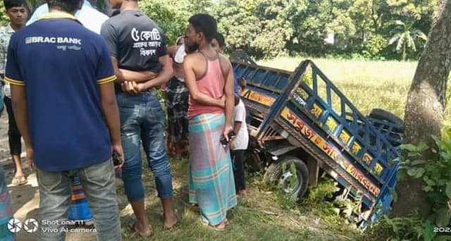 দেবীদ্বারে সড়কে ঝরল ৩ প্রাণ; চিকিৎসাধীন আরো ২জন