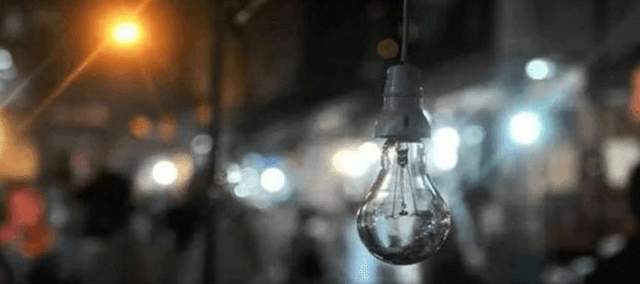 গ্যাস-বিদ্যুৎ সংকটে ব্যাহত উৎপাদন, শিল্প মালিকদের কপালে ভাঁজ