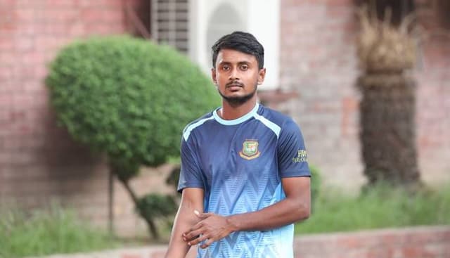 বাবা হারালেন জাতীয় ক্রিকেট দলের অলরাউন্ডার
