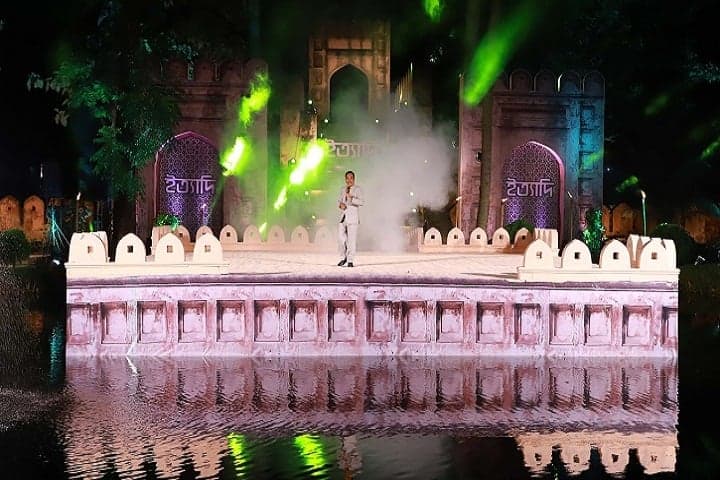 পানির ওপরে ভাসমান মঞ্চে এবারের ‘ইত্যাদি’