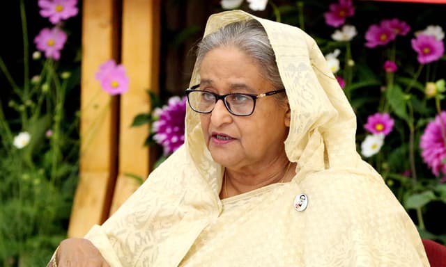 হায় হায় পার্টি হায় হায় করতে থাকুক: প্রধানমন্ত্রী