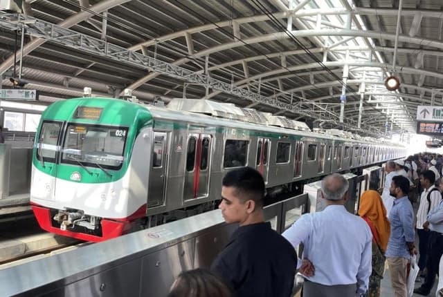 ‘আরও সময় লাগবে মেট্রোরেল চালু হতে’