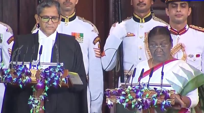 রাষ্ট্রপতি পদে শপথ নিলেন দ্রৌপদী মুর্মু